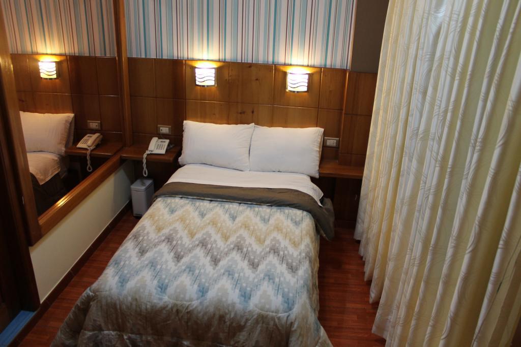 Hotel Venecia Huánuco Pokój zdjęcie