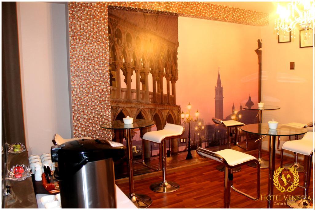Hotel Venecia Huánuco Zewnętrze zdjęcie